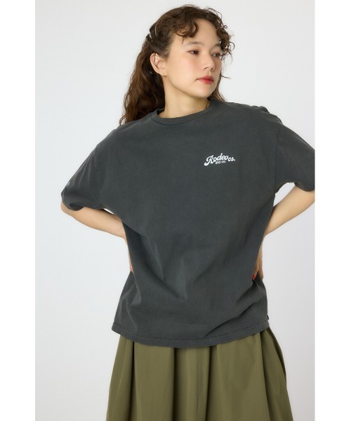 RODEO CROWNS WIDE BOWL（ロデオクラウンズワイドボウル）の「LOGO加工COLORED Tシャツ（Tシャツ/カットソー・レディース・オフホワイト/チャコールグレー/レッド/イエロー・FREE）」の3枚目の写真