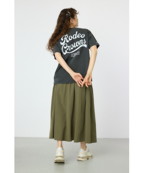 RODEO CROWNS WIDE BOWL（ロデオクラウンズワイドボウル）の「LOGO加工COLORED Tシャツ（Tシャツ/カットソー・レディース・オフホワイト/チャコールグレー/レッド/イエロー・FREE）」の11枚目の写真