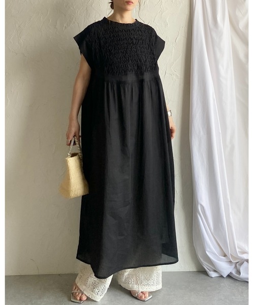 セール】フレンチスリーブインド綿100%スモッキング刺繍フレア