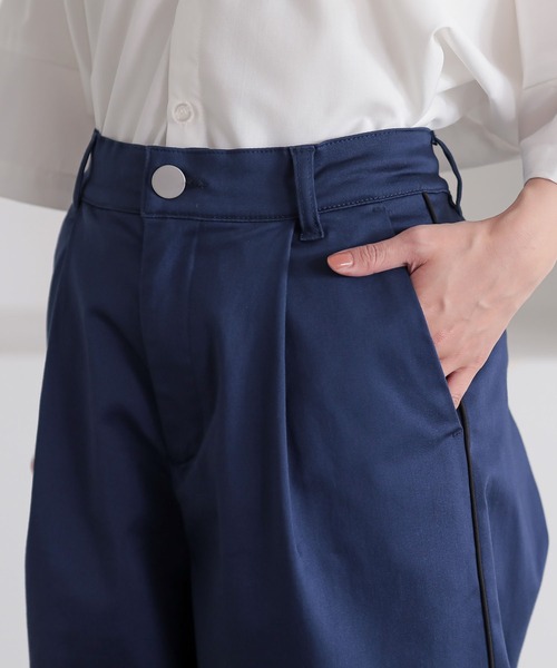 n'OrLABEL(ノアールレーベル)の「【接触冷感】サイドライン入りカーブパンツ(その他パンツ・レディース・ネイビー/オフホワイト/ブラック・2/1)」の21枚目の写真
