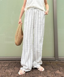 ISOOK | 【ISOOK / アイスー】リラックスサッカーストライプパンツ / ストレートパンツ イージーパンツ ウエストゴム 総ゴム 紐仕様 柄パンツ 白 青 ほZOZOTOWN限定(その他パンツ)