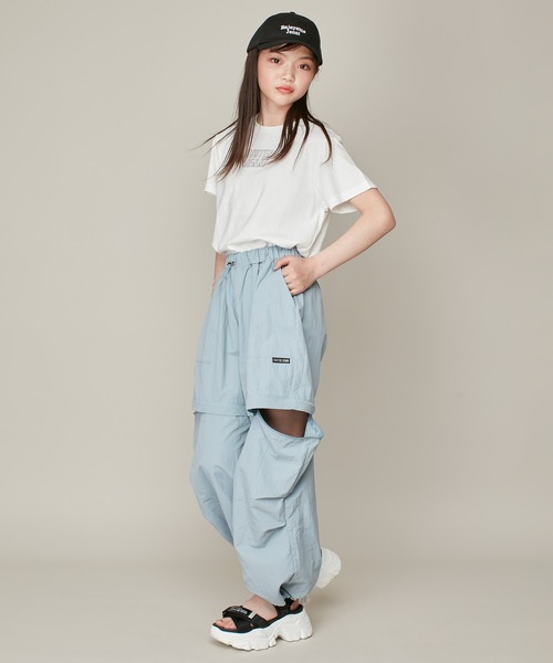 SISTER JENNI（SISTER JENNI）の「【ひんやり素材・UVカット】接触冷感ロゴししゅうTシャツ（Tシャツ/カットソー・キッズ・ラベンダー/オフホワイト/チャコールグレー・130cm/140cm/150cm/160cm）」の4枚目の写真