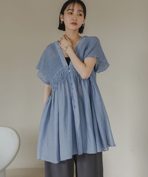 LOWRYS FARM（ローリーズファーム）の「シャーリングチュニックフレンチスリーブ　 581468（シャツ/ブラウス・レディース・ブルー/ブラック/アイボリー/ブラウン・FREE）」の17枚目の写真