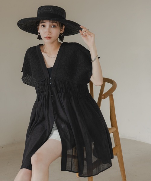 LOWRYS FARM（ローリーズファーム）の「シャーリングチュニックフレンチスリーブ　 581468（シャツ/ブラウス・レディース・ブルー/ブラック/アイボリー/ブラウン・FREE）」の7枚目の写真