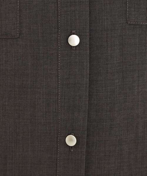 THE SHOP TK （ザ ショップ ティーケー ）の「【秋色入荷/インしなくても決まる】ダブルポケット5分袖シャツ/体型カバー／洗濯機OK（シャツ/ブラウス・レディース・グリーン系/スミクロ/ブルー/アイボリー・12/13）」の22枚目の写真