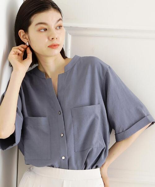 THE SHOP TK （ザ ショップ ティーケー ）の「【秋色入荷/インしなくても決まる】ダブルポケット5分袖シャツ/体型カバー／洗濯機OK（シャツ/ブラウス・レディース・グリーン系/スミクロ/ブルー/アイボリー・12/13）」の15枚目の写真