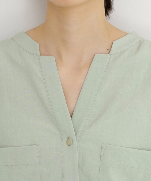 THE SHOP TK （ザ ショップ ティーケー ）の「【秋色入荷/インしなくても決まる】ダブルポケット5分袖シャツ/体型カバー／洗濯機OK（シャツ/ブラウス・レディース・グリーン系/スミクロ/ブルー/アイボリー・12/13）」の11枚目の写真