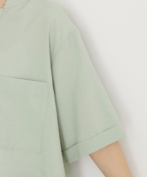 THE SHOP TK （ザ ショップ ティーケー ）の「【秋色入荷/インしなくても決まる】ダブルポケット5分袖シャツ/体型カバー／洗濯機OK（シャツ/ブラウス・レディース・グリーン系/スミクロ/ブルー/アイボリー・12/13）」の12枚目の写真