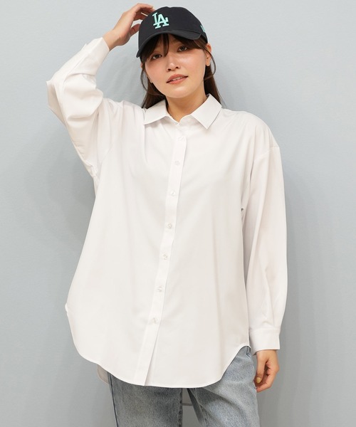 RIKKA FEMME(リッカファーム)の「RIKKA FEMME/リッカファム 水陸両用シャツ UVケアラッシュガード RN05(ラッシュガード・レディース・イエロー/ホワイト/ホワイト×ブルー/ホワイト×ブラウン・FREE)」の1枚目の写真