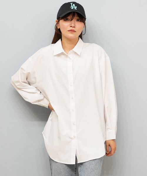 RIKKA FEMME(リッカファーム)の「RIKKA FEMME/リッカファム 水陸両用シャツ UVケアラッシュガード RN05(ラッシュガード・レディース・イエロー/ホワイト/ホワイト×ブルー/ホワイト×ブラウン・FREE)」の5枚目の写真