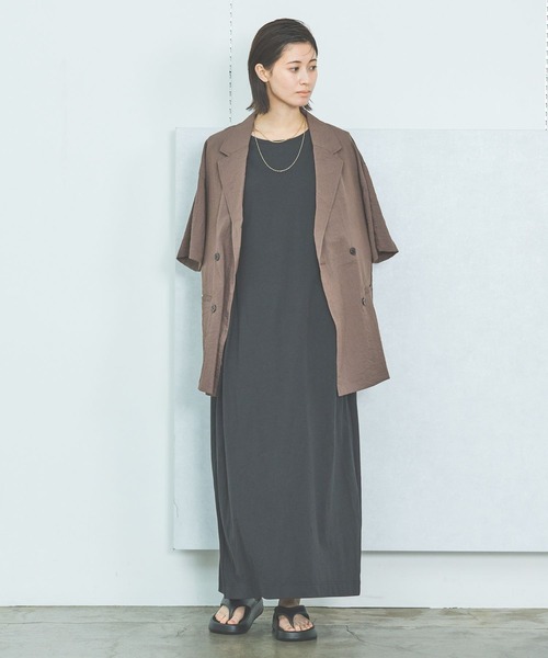 LAKOLE（ラコレ）の「【接触冷感】ウェストタックカットノースリーブワンピース / 571822（ワンピース・レディース・ブラック/オフホワイト/オレンジ/ブルー・FREE）」の5枚目の写真