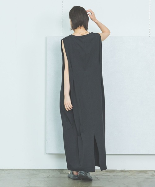 LAKOLE（ラコレ）の「【接触冷感】ウェストタックカットノースリーブワンピース / 571822（ワンピース・レディース・ブラック/オフホワイト/オレンジ/ブルー・FREE）」の10枚目の写真