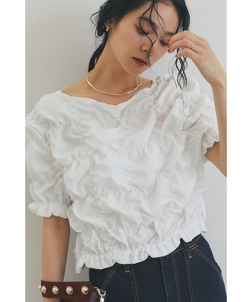 &. NOSTALGIA(アンドドットノスタルジア)の「ポップコーンシャーリングバックデザイントップス(Tシャツ/カットソー・レディース・オフホワイト/ボルドー・M)」の1枚目の写真