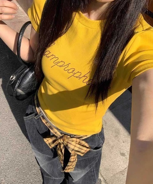 Vipoa(ヴィポア)の「Rhinestone lettering tee(Tシャツ/カットソー・レディース・レッド/イエロー/ホワイト・FREE)」の11枚目の写真