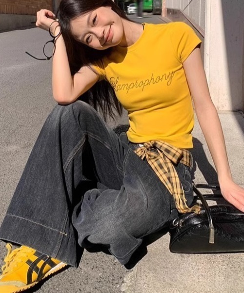 Vipoa(ヴィポア)の「Rhinestone lettering tee(Tシャツ/カットソー・レディース・レッド/イエロー/ホワイト・FREE)」の12枚目の写真