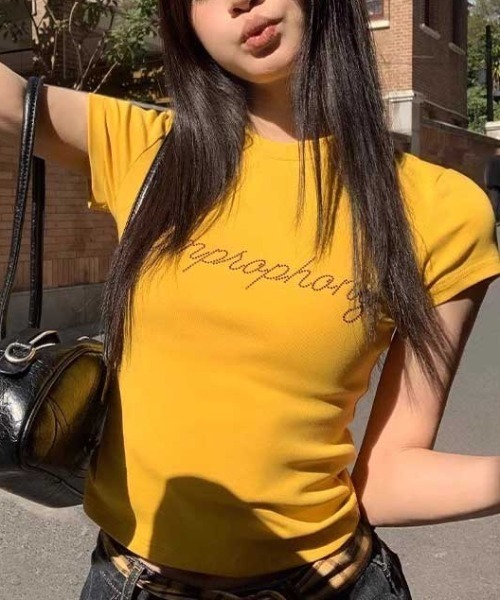 Vipoa(ヴィポア)の「Rhinestone lettering tee(Tシャツ/カットソー・レディース・レッド/イエロー/ホワイト・FREE)」の8枚目の写真