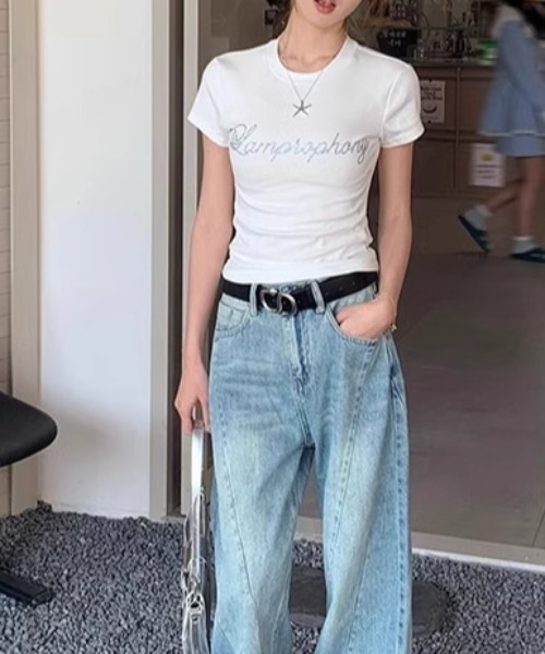 Vipoa(ヴィポア)の「Rhinestone lettering tee(Tシャツ/カットソー・レディース・レッド/イエロー/ホワイト・FREE)」の17枚目の写真