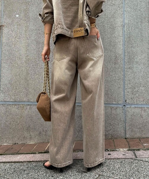 fredy emue(フレディエミュ)の「カラーストレートデニムパンツ(デニムパンツ・レディース・ピンク/ブラウン/ブルー・38/36)」の10枚目の写真