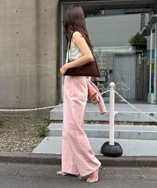 fredy emue(フレディエミュ)の「カラーストレートデニムパンツ(デニムパンツ・レディース・ピンク/ブラウン/ブルー・38/36)」の14枚目の写真