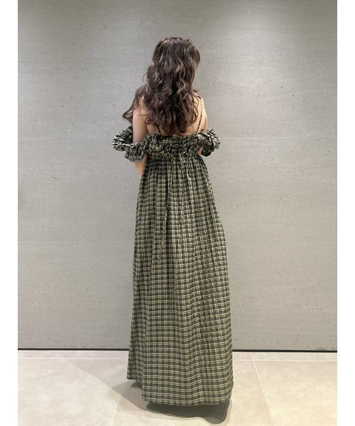 LILY BROWN（リリーブラウン）の「エンジェルスリーブボリューム