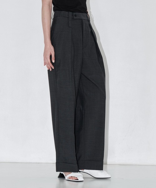 THE TOKYO(ザトウキョウ)の「【THE TOKYO/ザトウキョウ】Waist Tuck Pants/ウエストタックパンツ(その他パンツ・レディース・ブラウン/チャコールグレー/ブラック・38/36)」の3枚目の写真