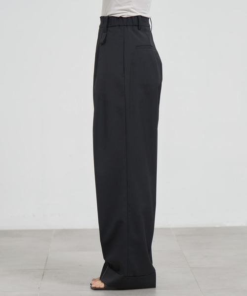 THE TOKYO(ザトウキョウ)の「【THE TOKYO/ザトウキョウ】Waist Tuck Pants/ウエストタックパンツ(その他パンツ・レディース・ブラウン/チャコールグレー/ブラック・38/36)」の15枚目の写真