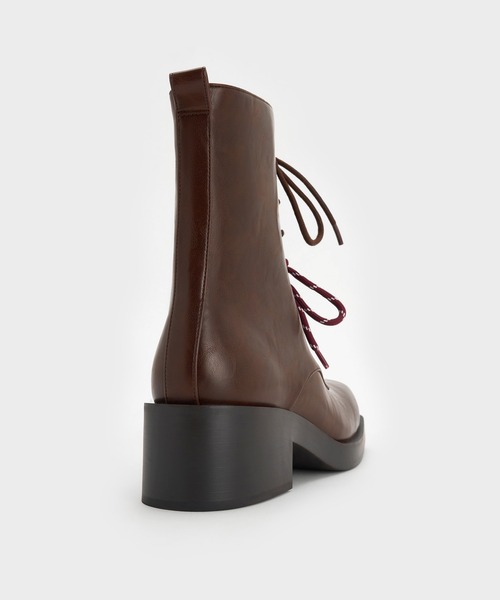 CHARLES & KEITH(チャールズ & キース)の「Logan ローガン ダブルレースミッドカーフコンバットブーツ(ブーツ・レディース・ダークブラウン/サンドベージュ・25cm/24.5cm/23.5cm/23cm/22.5cm/25.5cm)」の4枚目の写真