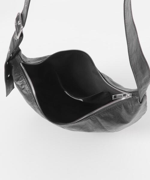 RODE SKO(ロデスコ)の「『WEB限定』クロワッサンショルダーバッグ(ショルダーバッグ・レディース・ブラック/ブラウン・ONE)」の3枚目の写真