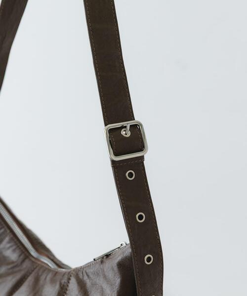 RODE SKO(ロデスコ)の「『WEB限定』クロワッサンショルダーバッグ(ショルダーバッグ・レディース・ブラック/ブラウン・ONE)」の14枚目の写真