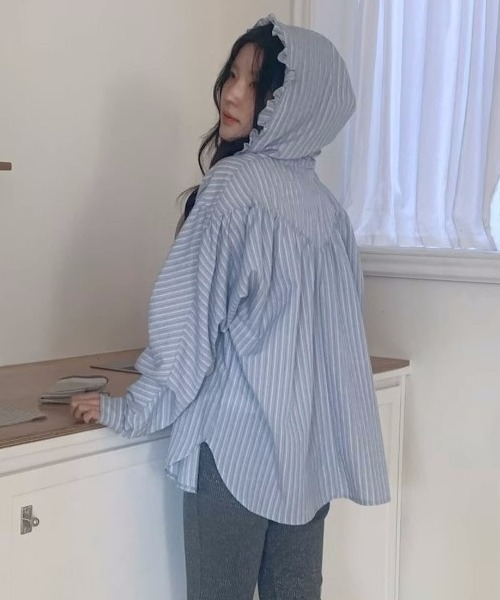 gossip!ロサンゼルス(ゴシップロサンゼルス)の「【Y2Kガーリー】レトロフリルフード付きストライプシャツ(バットスリーブ)(Tシャツ/カットソー・レディース・ブルー/オフホワイト・FREE)」の11枚目の写真