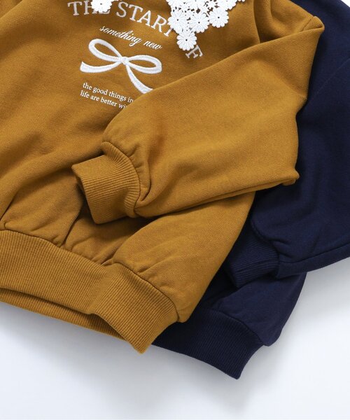 apres les cours（アプレレクール）の「【ジュニア対応】レース衿リボンロゴトレーナー（スウェット・キッズ・キャメル/ネイビー・110/100/90/80/140/130/120）」の7枚目の写真