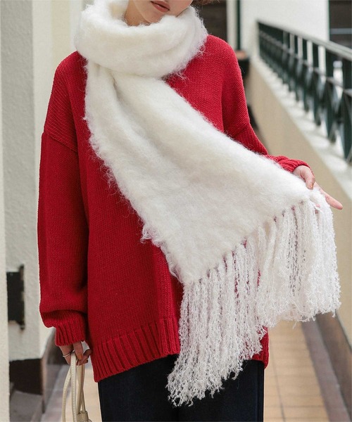 titivate（ティティベイト）の「モヘアタッチボリュームマフラー（マフラー・レディース・ブラウン/レッド/グレー/オフホワイト/ブラック/ライトブルー・FREE）」の2枚目の写真