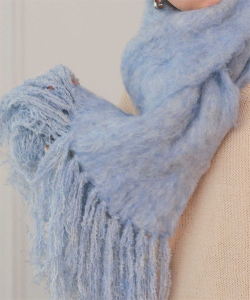 titivate（ティティベイト）の「モヘアタッチボリュームマフラー（マフラー・レディース・ブラウン/レッド/グレー/オフホワイト/ブラック/ライトブルー・FREE）」の22枚目の写真