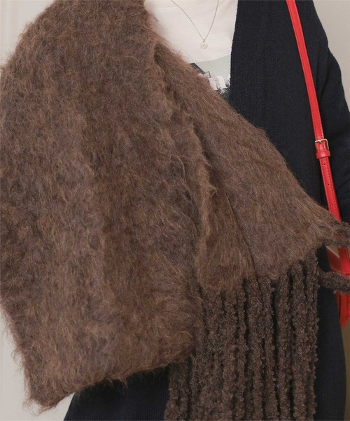 titivate（ティティベイト）の「モヘアタッチボリュームマフラー（マフラー・レディース・ブラウン/レッド/グレー/オフホワイト/ブラック/ライトブルー・FREE）」の19枚目の写真