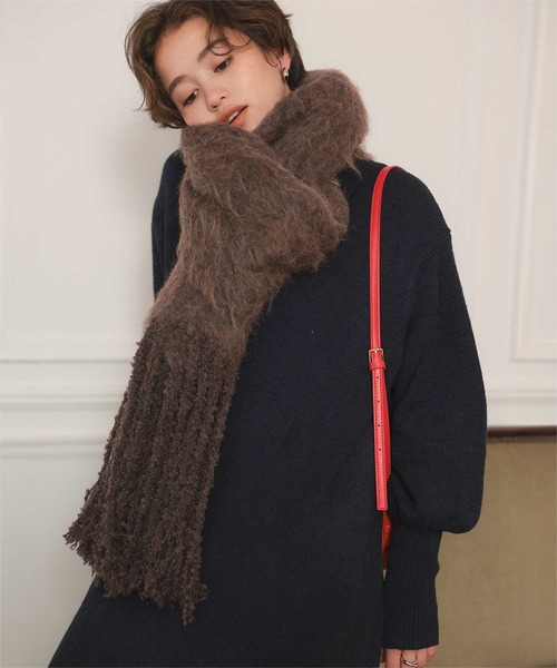 titivate（ティティベイト）の「モヘアタッチボリュームマフラー（マフラー・レディース・ブラウン/レッド/グレー/オフホワイト/ブラック/ライトブルー・FREE）」の21枚目の写真