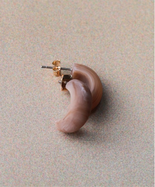 INNOCENT(イノセント)の「『チタンポスト ハーフフープピアス ハーフムーン』(ピアス(両耳用)・レディース・A/C/D/B・FREE)」の1枚目の写真