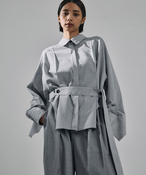 残りわずか！】Belted Cape Detail Shirt｜ウォッシャブル/細見え/秋服