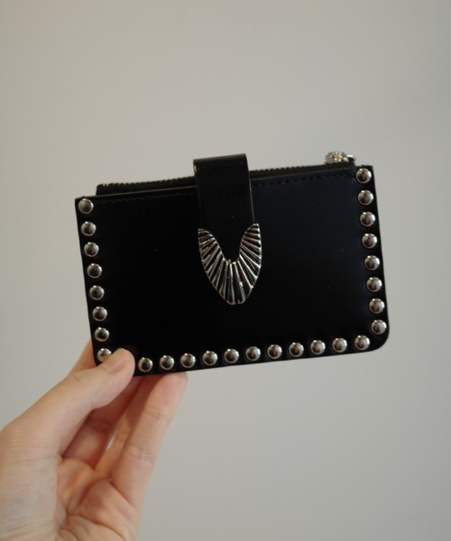 TOGA ARCHIVES Leather wallet studs 財布 TZ252-AG980_04_900x.jpg?v=