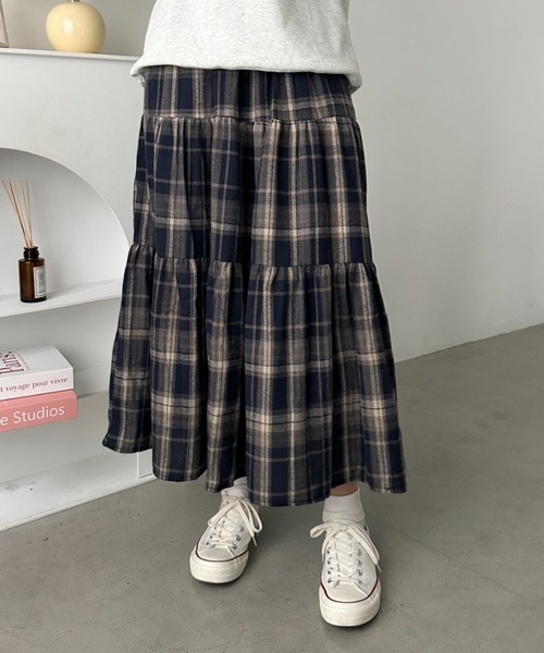 CLEA（クレア）の「レトロチェック柄ティアードスカート（スカート・レディース・ネイビー/ブラウン/ブラック・FREE）」の18枚目の写真