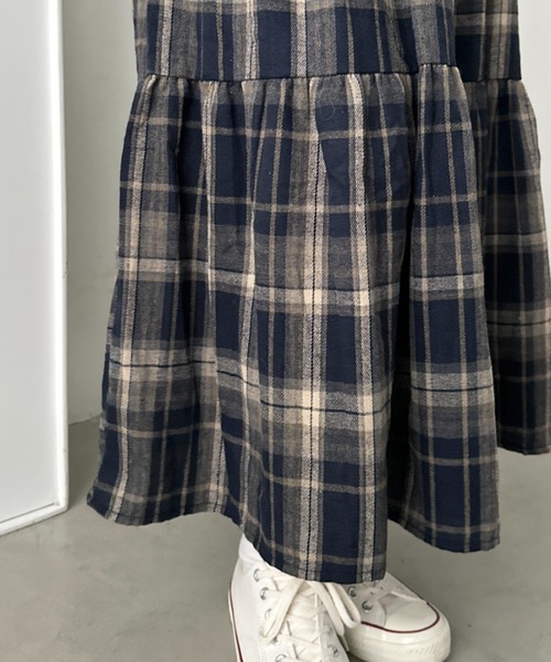 CLEA（クレア）の「レトロチェック柄ティアードスカート（スカート・レディース・ネイビー/ブラウン/ブラック・FREE）」の22枚目の写真