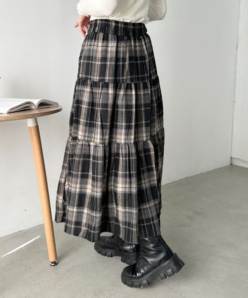CLEA（クレア）の「レトロチェック柄ティアードスカート（スカート・レディース・ネイビー/ブラウン/ブラック・FREE）」の6枚目の写真