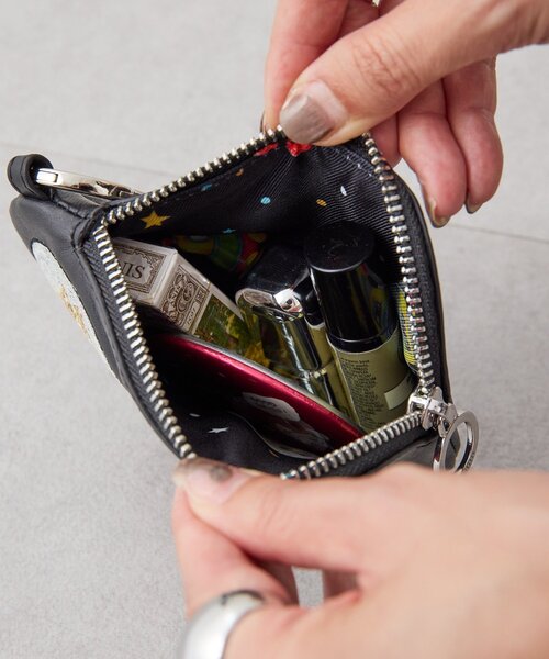 ear PAPILLONNER（イアパピヨネ）の「《本革》sampo×earコラボ スペーストイレザーケース/バッグチャーム（チャーム・レディース・ブラック系その他/ブラック・FREE）」の7枚目の写真