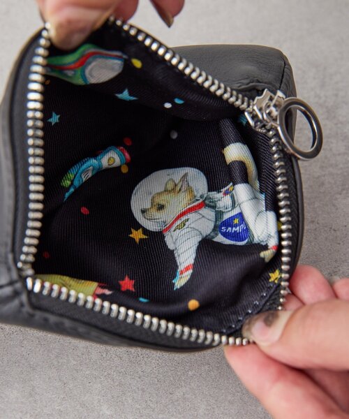 ear PAPILLONNER（イアパピヨネ）の「《本革》sampo×earコラボ スペーストイレザーケース/バッグチャーム（チャーム・レディース・ブラック系その他/ブラック・FREE）」の19枚目の写真