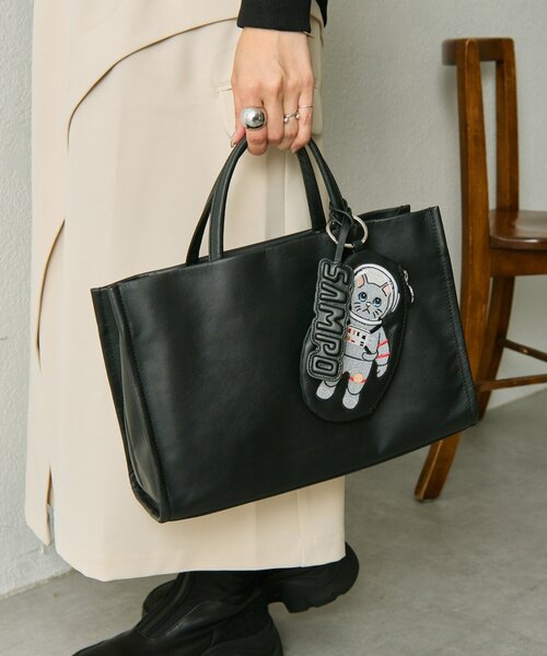 ear PAPILLONNER（イアパピヨネ）の「《本革》sampo×earコラボ スペーストイレザーケース/バッグチャーム（チャーム・レディース・ブラック系その他/ブラック・FREE）」の15枚目の写真