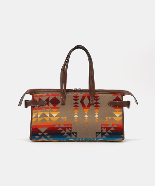 FRAMeWORK（フレームワーク）の「A VACATION/ア ヴァケーション SABRINA L PENDLETON バッグ（ショルダーバッグ・レディース・キャメル・FREE）」の3枚目の写真