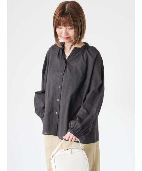 Lugnoncure（ルノンキュール）の「アソートスキッパーブラウス（シャツ/ブラウス・レディース・オフホワイト/ブルー/チャコールグレー/ベージュ・F）」の3枚目の写真