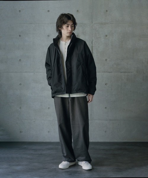 RATTLE TRAP(ラトルトラップ)の「【+phenix / プラスフェニックス別注】スタンドダウンジャケット(ダウンジャケット/コート・メンズ・ブラック・M/L)」の3枚目の写真