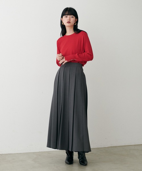 LARUTA(ラルータ)の「【LARUTA】袖口ちび釦シンプルニット(ニット/セーター・レディース・モカ/ネイビー/レッド/オフホワイト/ブラック・FREE)」の17枚目の写真