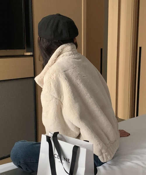 SallyLunn(サリーラン)の「フェイクファージャケット(その他アウター・レディース・ホワイト/グレー・MEDIUM/LARGE)」の9枚目の写真