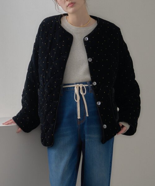 CIAOPANIC TYPY（チャオパニックティピー）の「【aguni】ベロアラメドットプリントキルトジャケット（ノーカラーコート・レディース・ブラック/ブラウン・ONE SIZE）」の2枚目の写真